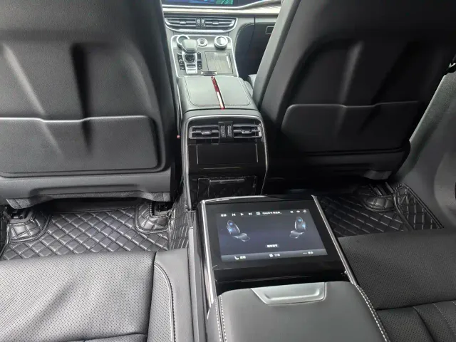 Hongqi H9 — Фото автомобиля 6