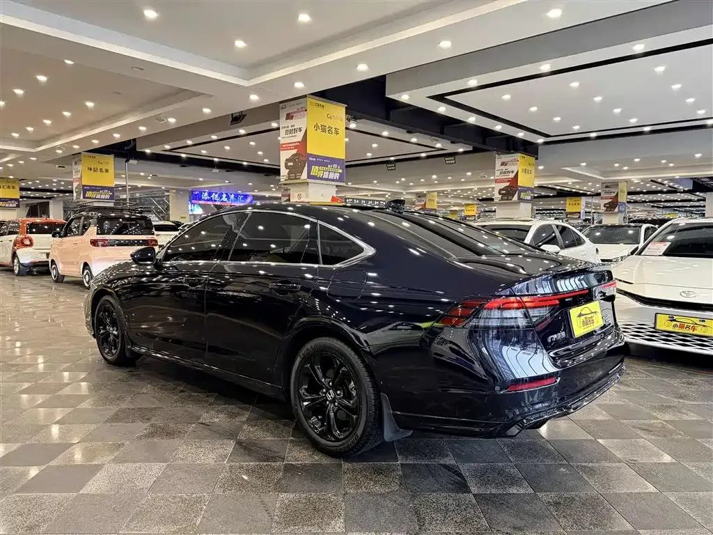 Honda Accord 2025 Sport Series 260TURBO Luxury Edition — Фото автомобиля 12
