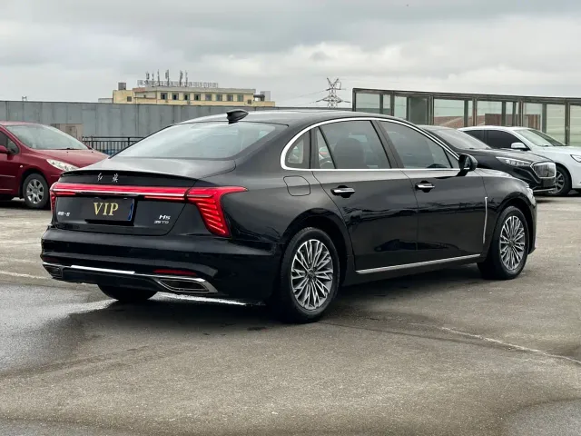 Hongqi H5 — Фото автомобиля 4