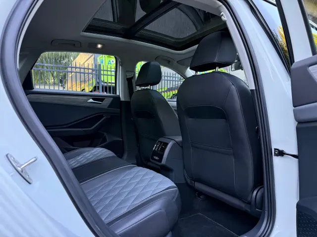 Volkswagen Sagitar — Фото автомобиля 10