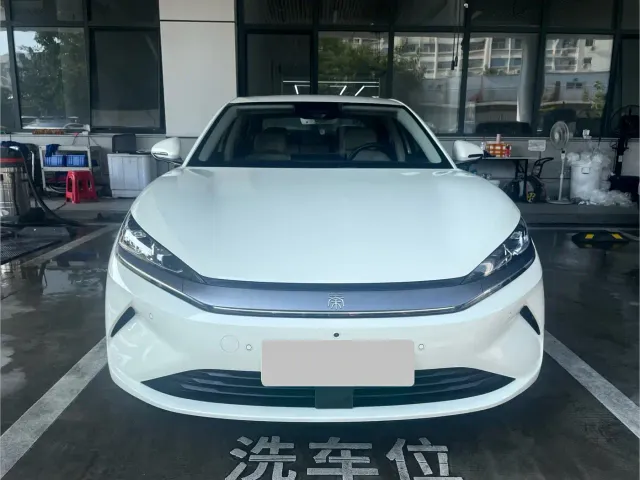 BYD Qin L — Фото автомобиля 2