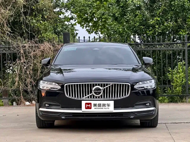 Volvo S90 — Фото автомобиля 2