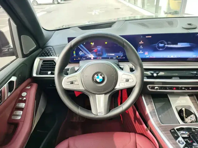BMW X5 — Фото автомобиля 10