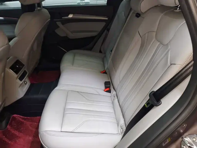 Audi Q5L — Фото автомобиля 16