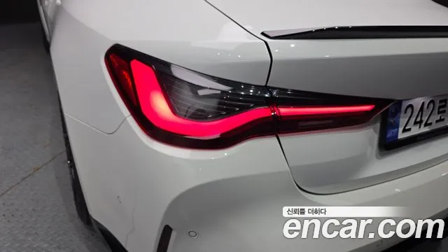 BMW M4 — Фото автомобиля 22