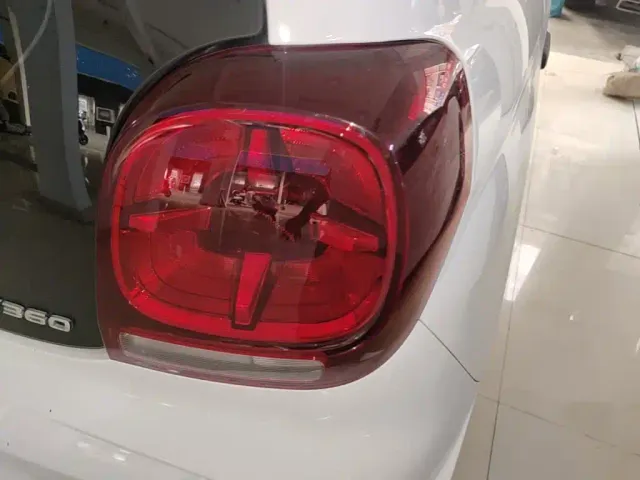 Roewe Clever — Фото автомобиля 7