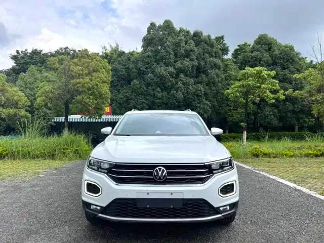 Фотография автомобиля — Volkswagen T-Roc