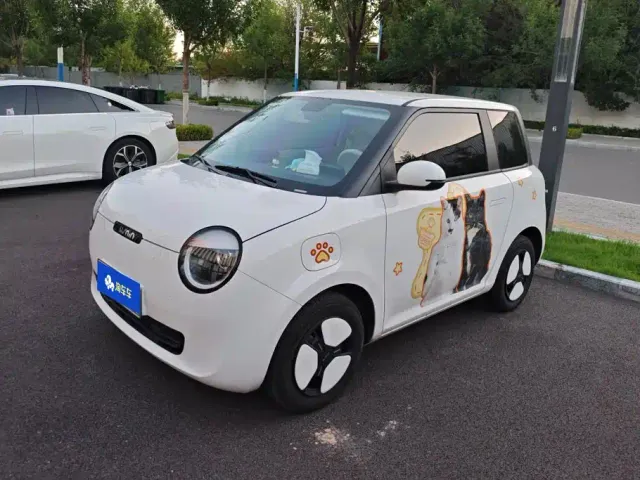 Фотография автомобиля — Changan Lumin