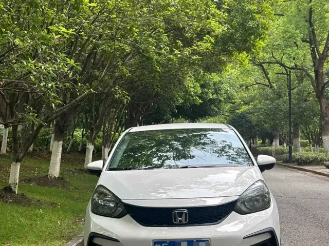Honda Fit — Фото автомобиля 2