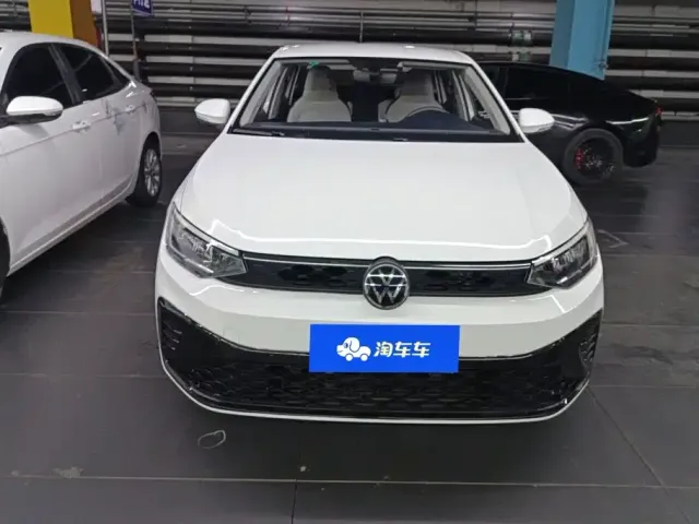 Volkswagen Lavida — Фото автомобиля 2
