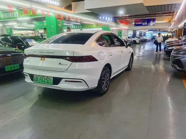 BYD Qin PLUS — Фото автомобиля 7