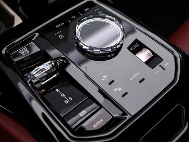 BMW 5 Series — Фото автомобиля 11