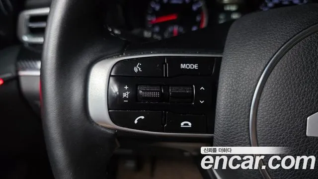 Kia K5 K5 3 поколение 2.0 LPI(Для проката) — Фото автомобиля 27