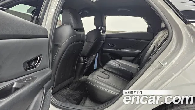 Hyundai Avante — Фото автомобиля 16