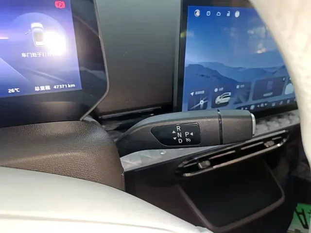 JAC Yiwei 3 — Фото автомобиля 13