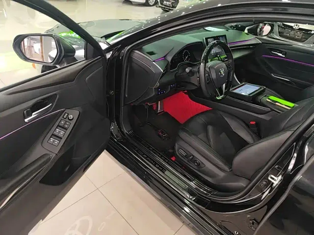 Toyota Avalon — Фото автомобиля 15