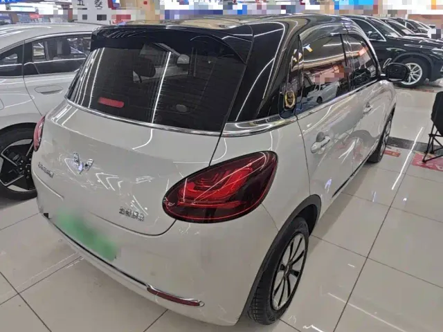Wuling Bingo — Фото автомобиля 6