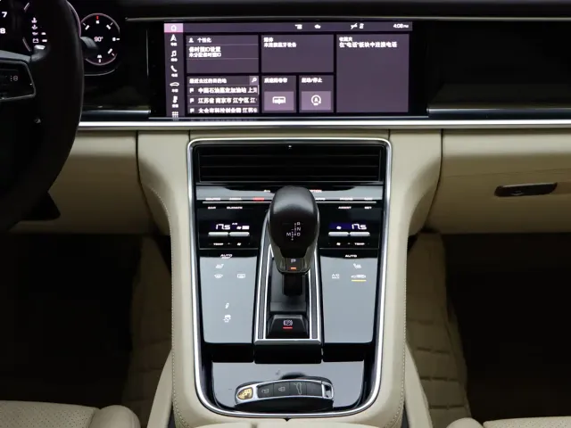 Porsche Panamera — Фото автомобиля 14
