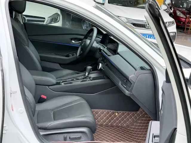 Honda Accord — Фото автомобиля 9