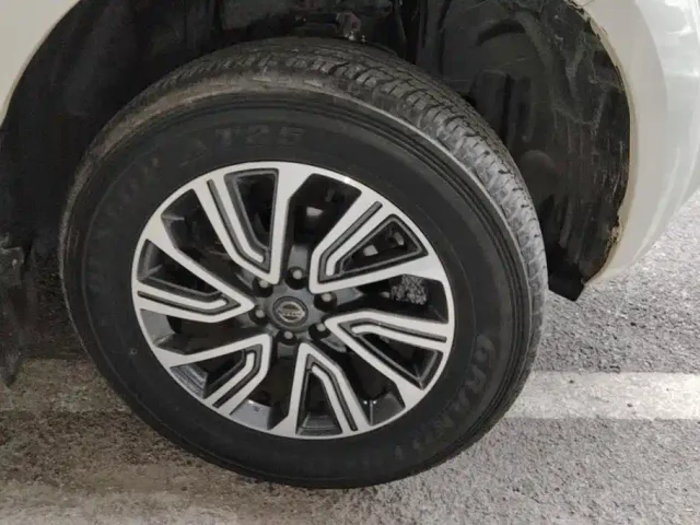 Nissan Terra — Фото автомобиля 6