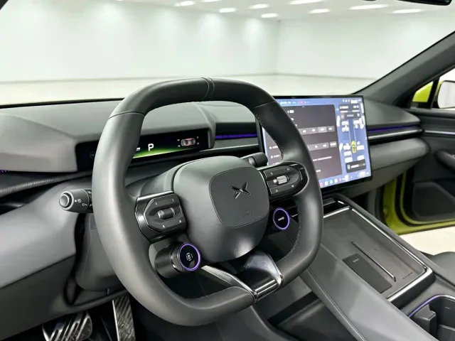 Xpeng P7 — Фото автомобиля 5
