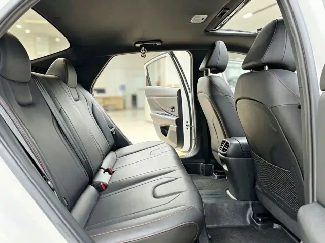 Hyundai Elantra — Фото автомобиля 7