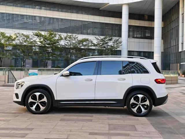 Mercedes-Benz GLB-Class — Фото автомобиля 4
