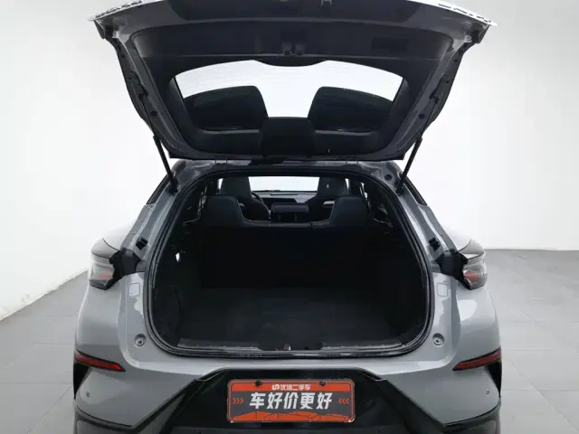 Changan UNI-T — Фото автомобиля 16
