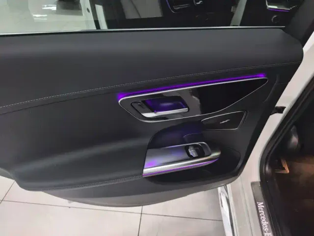 Mercedes-Benz C-Class — Фото автомобиля 13