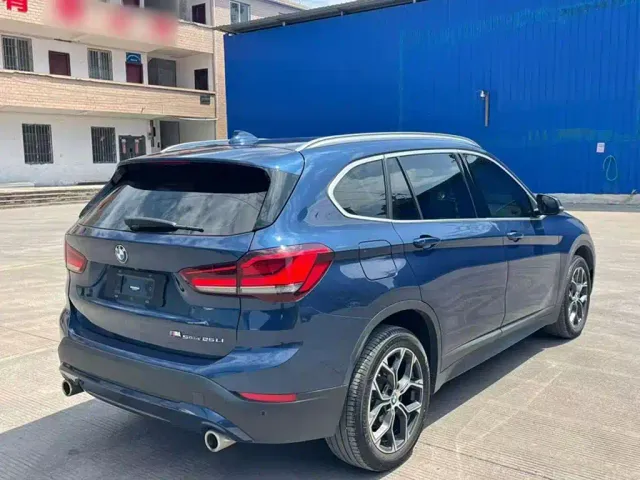BMW X1 — Фото автомобиля 5