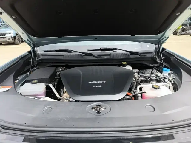 BYD FangChengBao Leopard 8 — Фото автомобиля 19