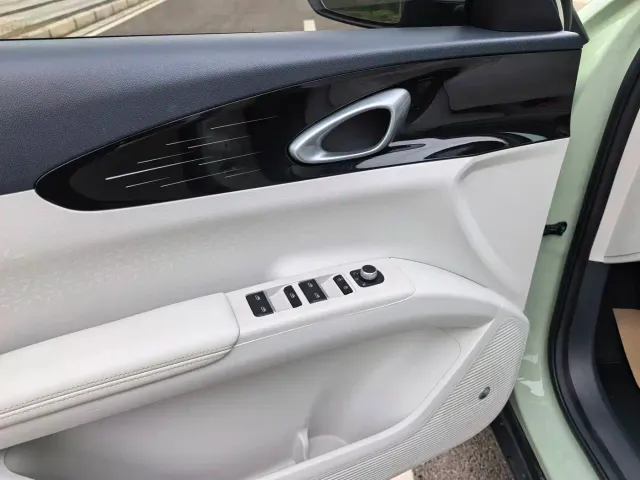 Geely Starry Wish — Фото автомобиля 5