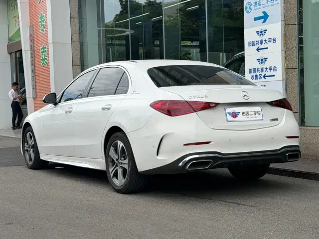 Mercedes-Benz C-Class — Фото автомобиля 4
