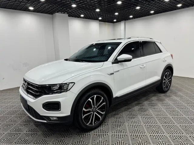 Volkswagen T-Roc — Фото автомобиля 3