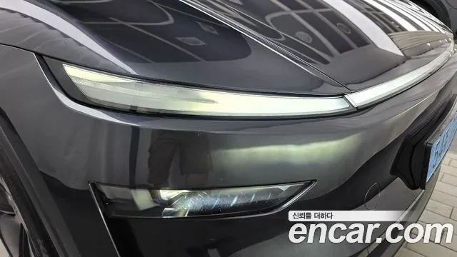 Tesla Model Y — Фото автомобиля 22