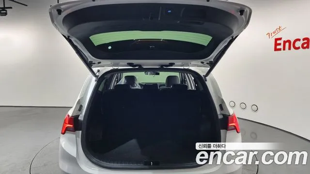 Hyundai Santafe — Фото автомобиля 20