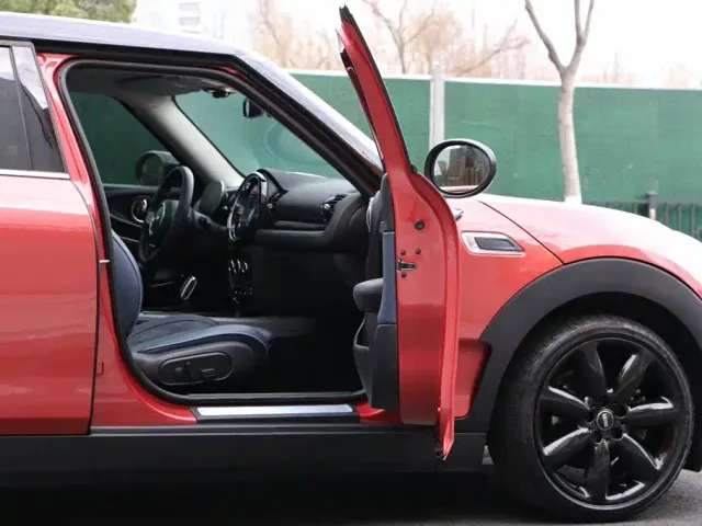 MINI Clubman — Фото автомобиля 18