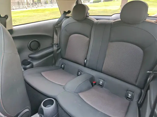 MINI Hatch — Фото автомобиля 6