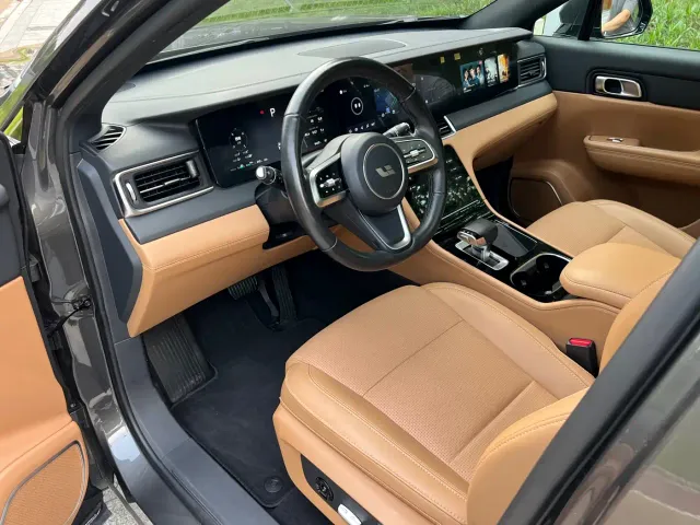 Li Auto ONE — Фото автомобиля 11