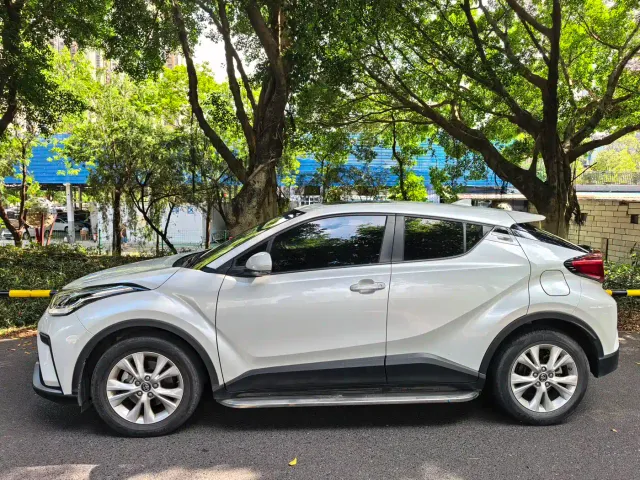 Toyota IZOA — Фото автомобиля 3