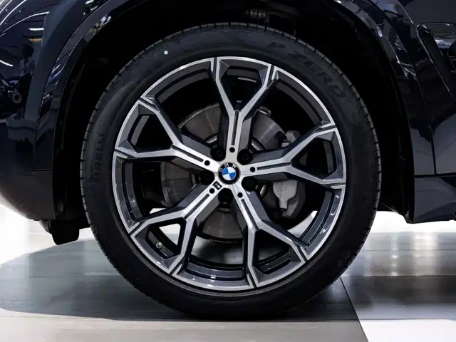 BMW X5 — Фото автомобиля 11