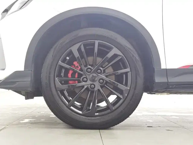 Geely Binyue 2021 1.5TD DCT Glory Edition — Фото автомобиля 17