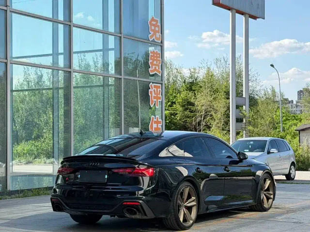 Audi RS 5 — Фото автомобиля 6