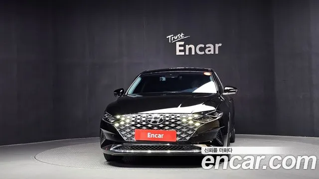 Hyundai Grandeur New — Фото автомобиля 3
