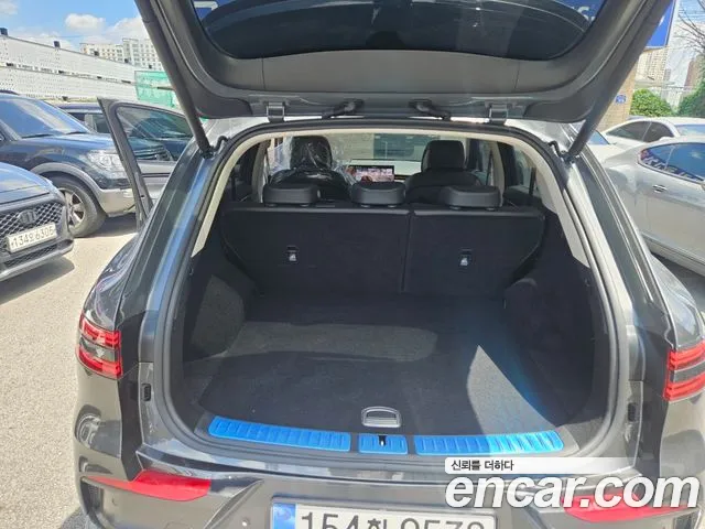 Genesis GV70 2.5T Бензин AWD — Фото автомобиля 18