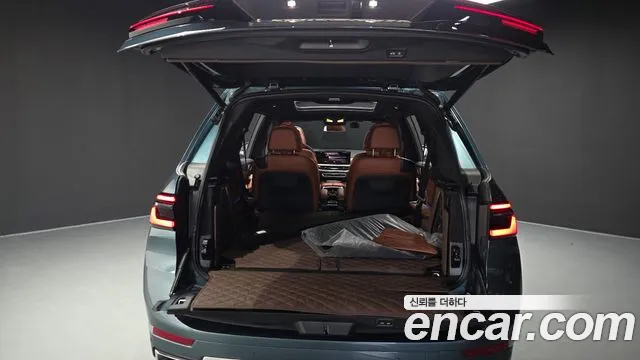 BMW X7 — Фото автомобиля 4