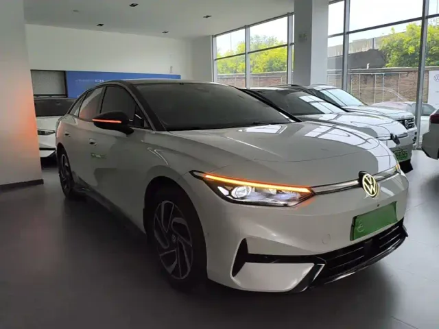 Volkswagen ID.7 Vizzion — Фото автомобиля 3
