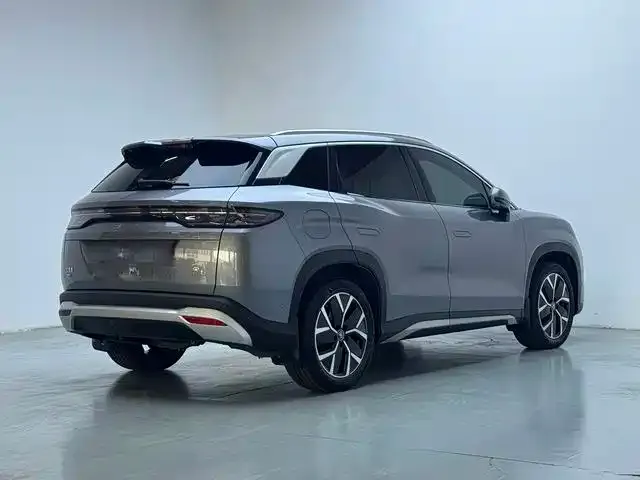 BYD Song L DM-i — Фото автомобиля 9