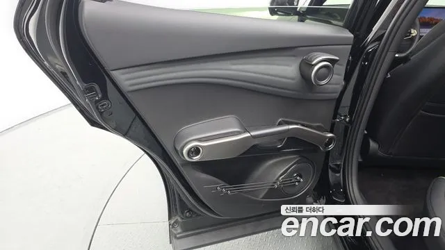 BYD Atto 3 — Фото автомобиля 24