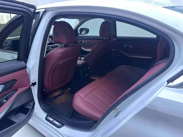 BMW 3 Series — Фото автомобиля 10